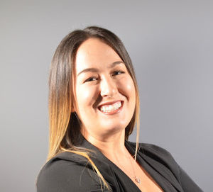 Meet your Posher, Danielle